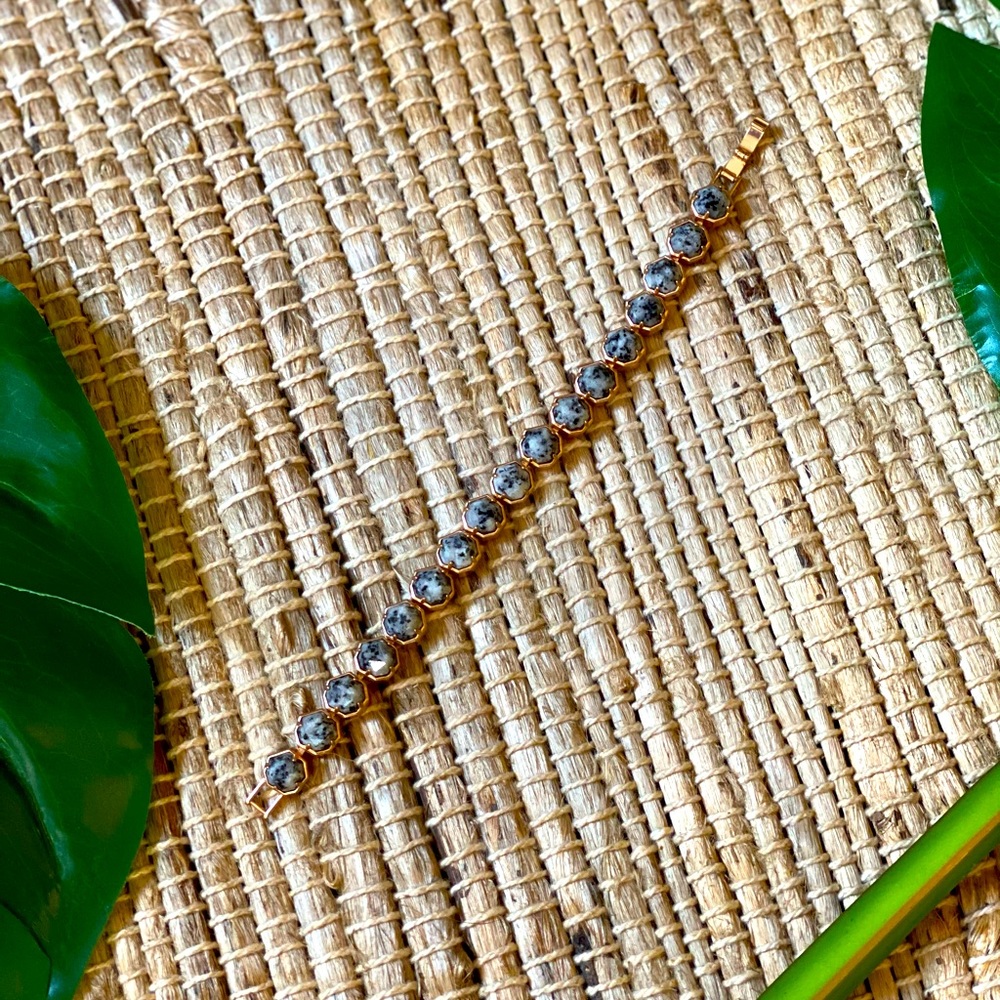 Kendra Scott bracelet